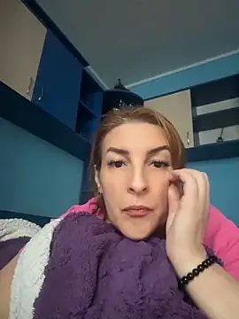 Hot-Milf4U online show from 06-01-26, 06:46