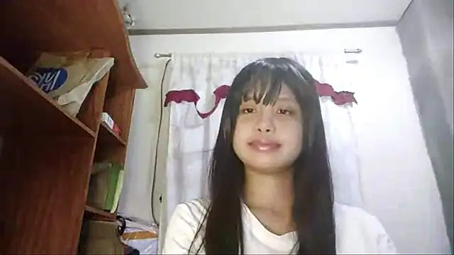 Snapshot of annawicket chatting on 05-19-26, 01:29 annawicket online show from 05-19-26, 01:29