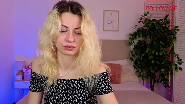 Snapshot of Fallen-angel1- chatting on 05-26-26, 06:11 Fallen-angel1- online show from 05-26-26, 06:11