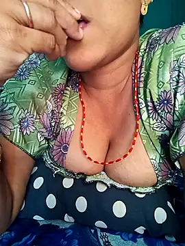 Snapshot of ritu4 chatting on 05-20-26, 06:43 ritu4 online show from 05-20-26, 06:43
