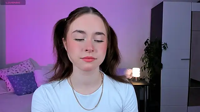 Lilit Dream online show from 06-11-26, 02:33