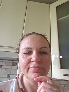 Snapshot of Meri_a chatting on 05-21-26, 08:23 Meri a online show from 05-21-26, 08:23