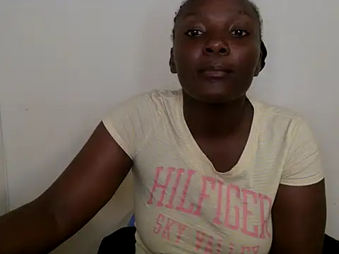 sexyleah25 online show from 07-27-26, 08:27