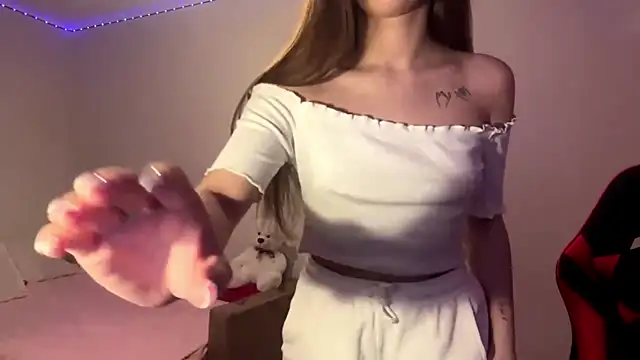 cute nessy online show from 05-29-26, 02:12