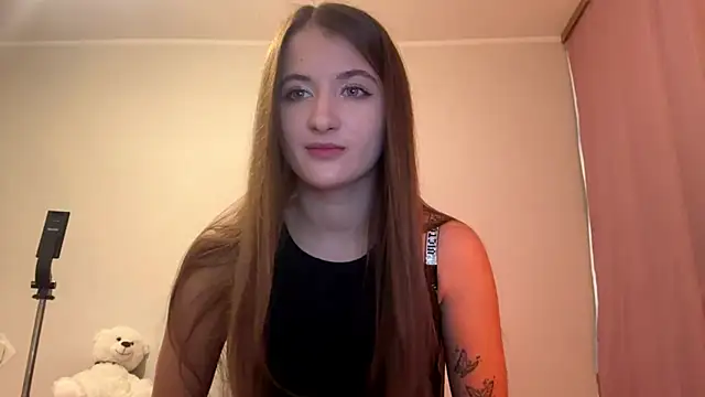 cute nessy online show from 05-19-26, 04:25