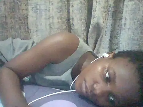 Snapshot of tina_2030 chatting on 07-12-26, 05:19 tina 2030 online show from 07-12-26, 05:19