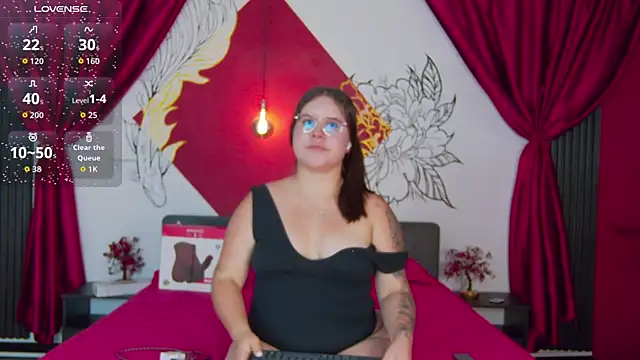 Lia Avalon online show from 06-30-26, 11:43