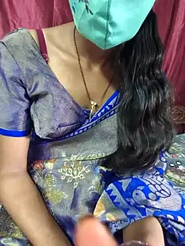 Snapshot of reshma124 chatting on 07-15-26, 09:05 reshma124 online show from 07-15-26, 09:05