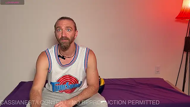Snapshot of Cassianesta chatting on 06-10-26, 03:35 Cassianesta online show from 06-10-26, 03:35