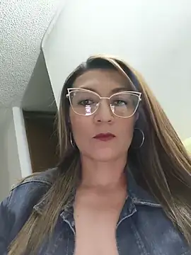 Snapshot of Angelica_flack chatting on 05-27-26, 11:45 Angelica flack online show from 05-27-26, 11:45