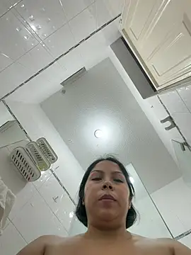 ISABELLA  LUNA online show from 07-01-26, 04:02