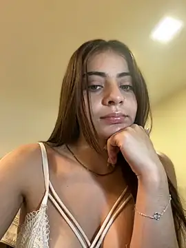Hanna Cruz  online show from 07-10-26, 04:07