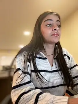 Hanna Cruz  online show from 07-11-26, 02:28