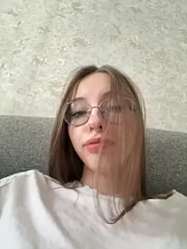 Snapshot of JulyOwens chatting on 07-19-26, 11:07 JulyOwens online show from 07-19-26, 11:07
