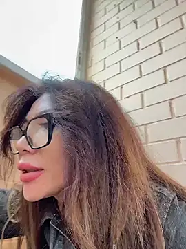 JessicaNichols  online show from 06-17-26, 09:52