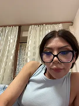 JessicaNichols  online show from 07-06-26, 05:26