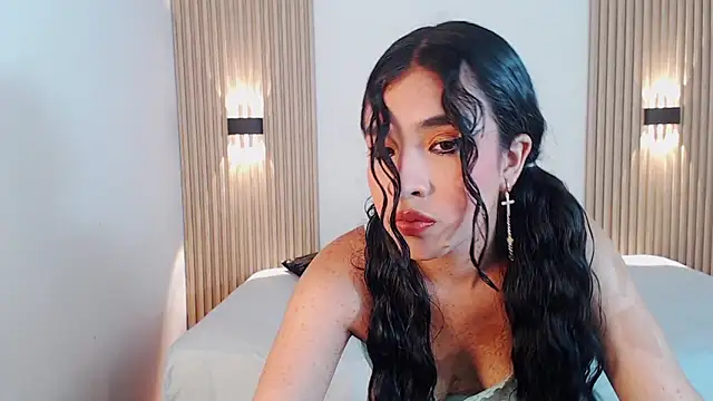 Snapshot of AmyPrice9 chatting on 05-23-26, 11:42 AmyPrice9 online show from 05-23-26, 11:42