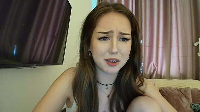 Snapshot of silver_grl chatting on 06-01-26, 02:34 silver grl online show from 06-01-26, 02:34