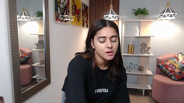 Snapshot of _Lucy_Grey_ chatting on 06-12-26, 11:08 Lucy Grey online show from 06-12-26, 11:08