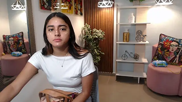 Snapshot of _Lucy_Grey_ chatting on 06-17-26, 11:09 Lucy Grey online show from 06-17-26, 11:09