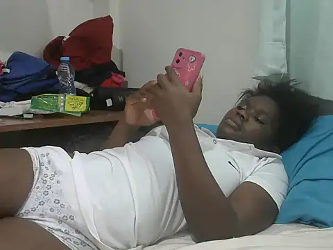 Snapshot of ebony_swit chatting on 06-03-26, 06:25 ebony swit online show from 06-03-26, 06:25