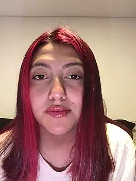 Snapshot of Emma_Cut chatting on 05-20-26, 04:48 Emma Cut online show from 05-20-26, 04:48