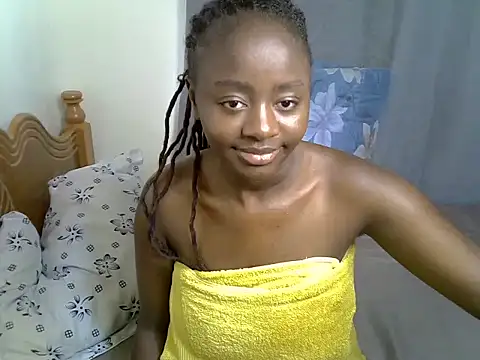 SexxyRoxy online show from 06-17-26, 09:30