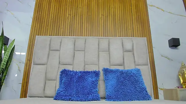 Ivy grayy  online show from 07-14-26, 06:03