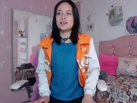 ivyyemerald  online show from 05-28-26, 12:22