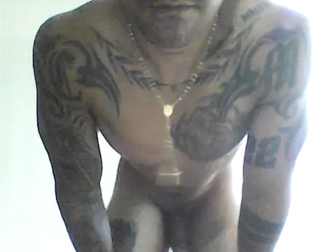 Snapshot of musclebody12 chatting on 05-19-26, 09:33 musclebody12 online show from 05-19-26, 09:33