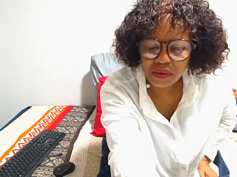 TashaBebe online show from 06-17-26, 05:34