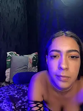 Snapshot of angelYtonny chatting on 05-27-26, 11:45 angelYtonny online show from 05-27-26, 11:45