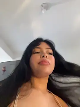 Snapshot of FERNANDAXX_ chatting on 05-24-26, 02:50 FERNANDAXX online show from 05-24-26, 02:50