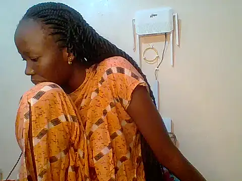 Snapshot of Shania_loveer chatting on 05-31-26, 07:36 Shania loveer online show from 05-31-26, 07:36
