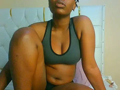 spicyboobs66 online show from 06-10-26, 10:00