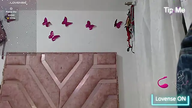 Angel-Hott  online show from 06-12-26, 03:48