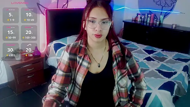 Snapshot of ashly_litlle chatting on 06-20-26, 08:03 ashly litlle online show from 06-20-26, 08:03