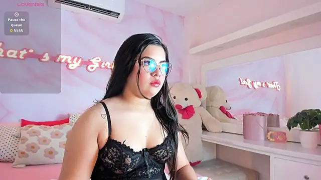 Isabella Rios  online show from 05-25-26, 11:42