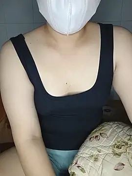 Snapshot of Nhu-babi chatting on 06-09-26, 02:51 Nhu-babi online show from 06-09-26, 02:51