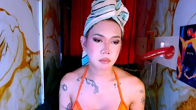 Snapshot of empressqueen_zoe chatting on 06-30-26, 03:39 empressqueen zoe online show from 06-30-26, 03:39