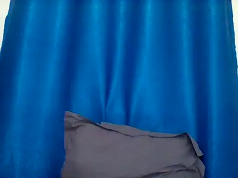 Snapshot of sexyapple23 chatting on 07-11-26, 10:48 sexyapple23 online show from 07-11-26, 10:48
