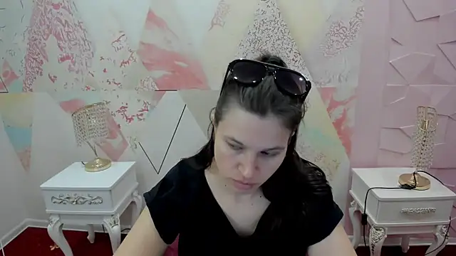 Snapshot of Cenny_love chatting on 05-20-26, 09:17 Cenny love online show from 05-20-26, 09:17