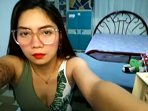 Snapshot of Sexynica chatting on 05-26-26, 09:02 Sexynica online show from 05-26-26, 09:02
