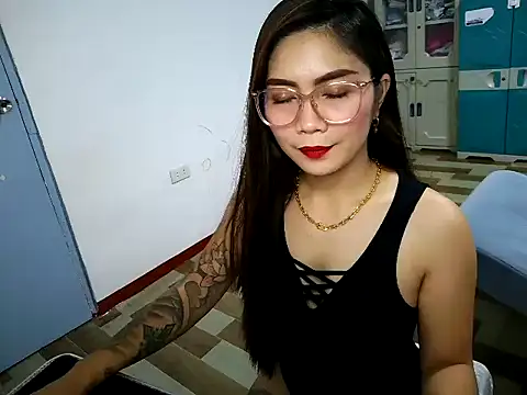 Snapshot of Sexynica chatting on 05-29-26, 01:06 Sexynica online show from 05-29-26, 01:06