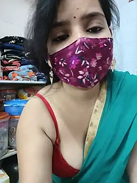 Snapshot of shalini_gupta05 chatting on 06-19-26, 01:44 shalini gupta05 online show from 06-19-26, 01:44