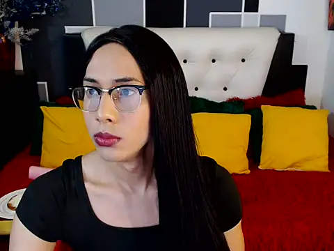 stephanie dollss online show from 05-26-26, 03:54