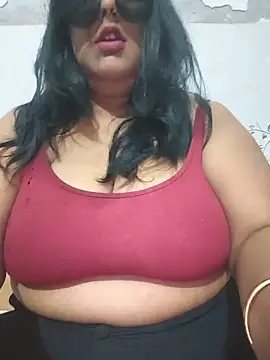 Snapshot of DesiRiya568 chatting on 06-02-26, 10:48 DesiRiya568 online show from 06-02-26, 10:48