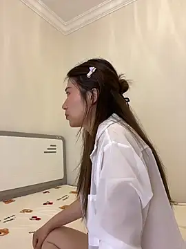 qiuqiu 018 online show from 05-22-26, 10:30