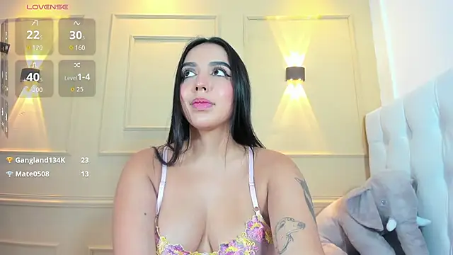 IVONNEREYES online show from 07-07-26, 07:23