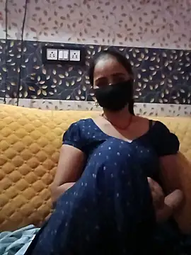 Snapshot of Moni_jhony chatting on 05-30-26, 11:16 Moni jhony online show from 05-30-26, 11:16